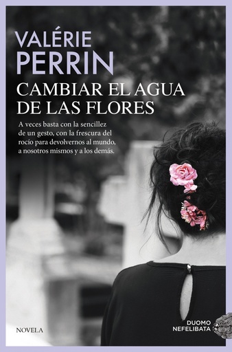 [979-13-88042-22-5] Cambiar el agua de las flores